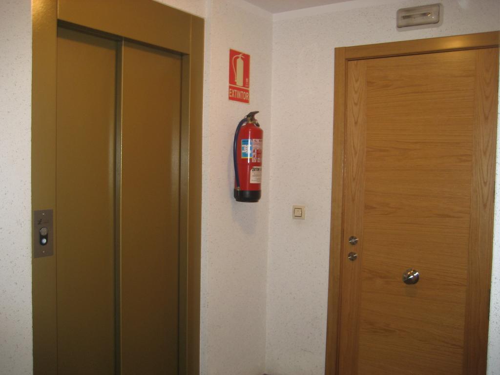Pension Residencia Caola Артеіксо Екстер'єр фото